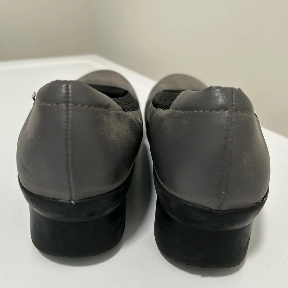 Clark’s Cloudsteppers Wedge Pumps Gray Black Size 9
